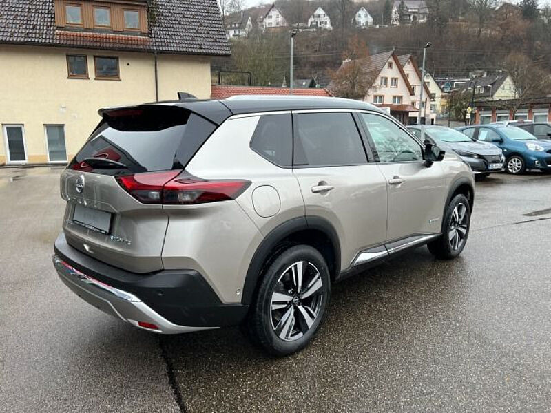 Nissan X-Trail 1.5 VC-T e-4ORCE 213 PS 4x4 Tekna 7 Sitze PGD