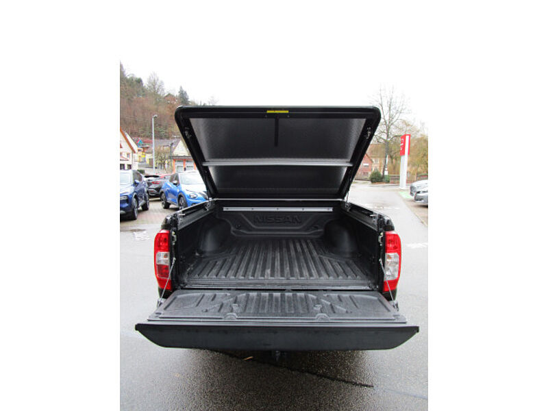 Nissan Navara 4x4 2.3 dCi N-Guard 4x4  / AHK / Laderaumabdeckung /  Garantie