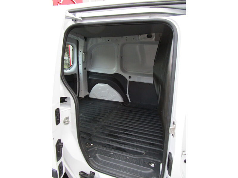 Nissan NV250 2,0t dCi 115 DPF L1H1 Comfort