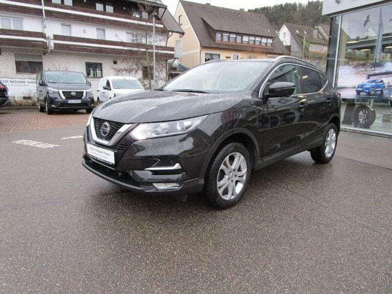 Nissan Qashqai NISSAN QASHQAI 1.3 DIG-T 140 PS 6MT 4x2 ZAMA DESIGN SH 18'