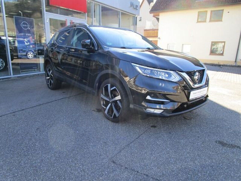 Nissan Qashqai NISSAN QASHQAI 1.7 DCI 6MT4X4 TEKNA PGD BF BOSE AHK