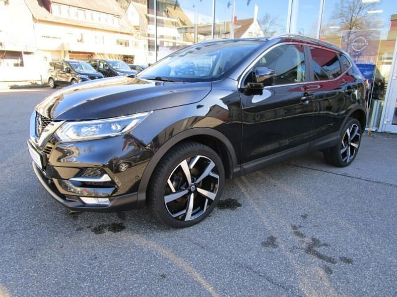 Nissan Qashqai NISSAN QASHQAI 1.7 DCI 6MT4X4 TEKNA PGD BF BOSE AHK